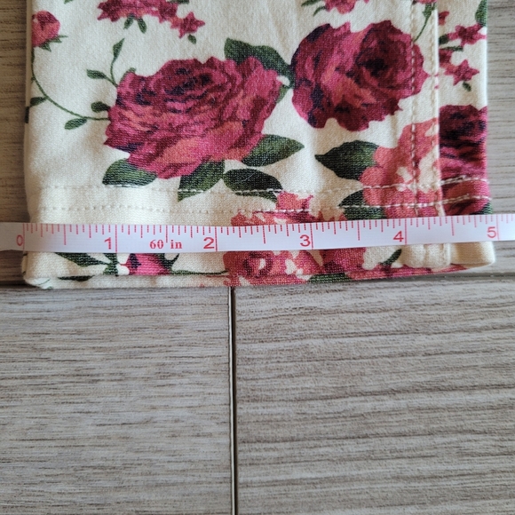 Shinestar Stretchy Flattering Red Pink Floral Rose Skinny Jean Jeggings Medium - Picture 8 of 11